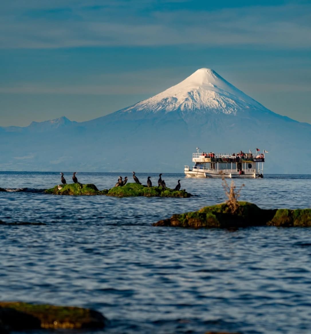 Tour privado “Descubre Frutillar desde el Lago Llanquihue” - imagen 1 de 2