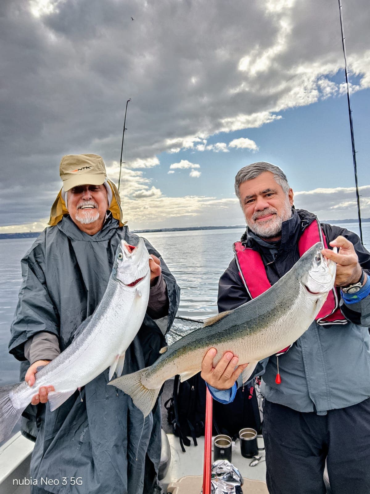 Pesca en Lago Llanquihue (medio día) - imagen 2 de 4